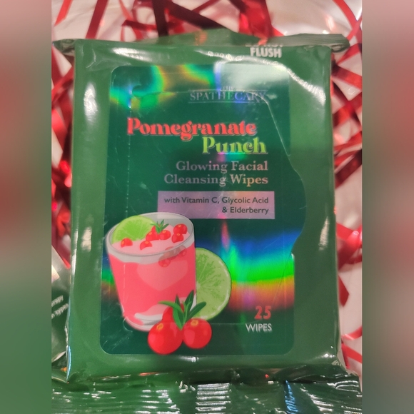 Pomergranate Punch Facial Mask Gift Set - Picture 5 of 8